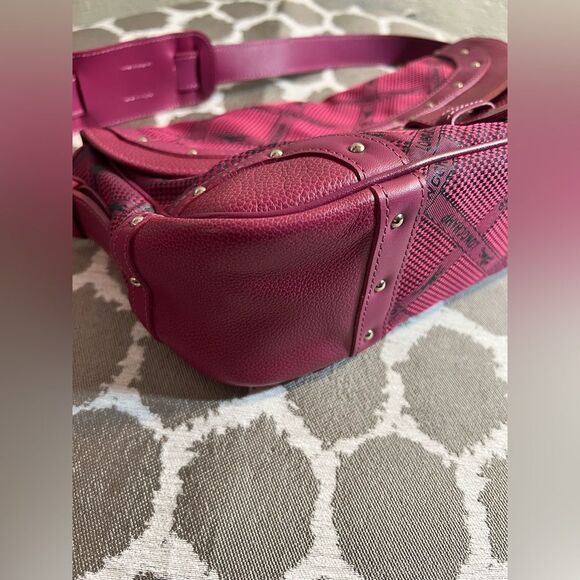 Longchamp Pink Shoulder Bag with Studded Flap like new-excellent condition - Picture 7 of 16